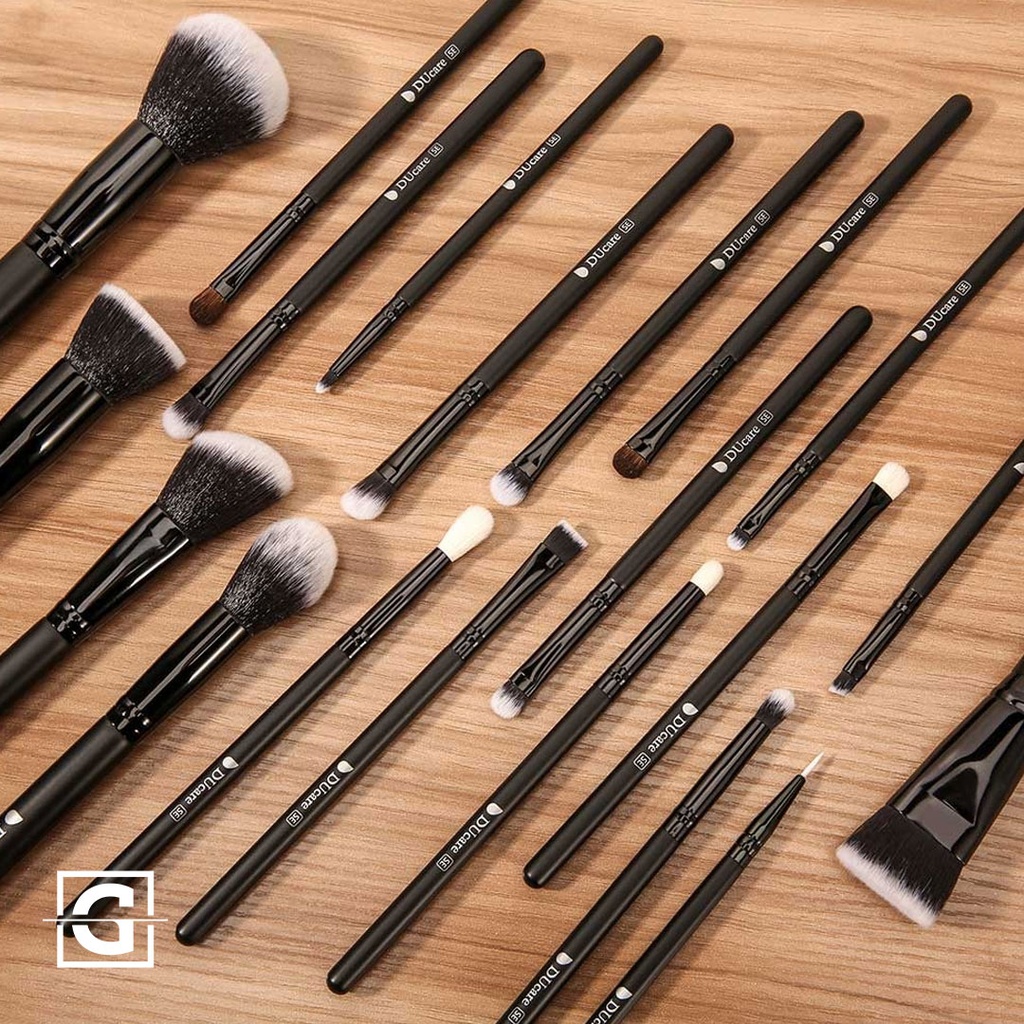 DUCARE SET DE 20 BROCHAS PARA MAQUILLAJE CLASSIC BLACK